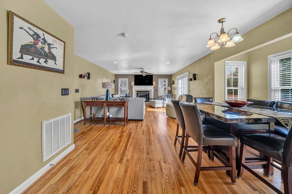 1744 High Gate LN - Photo 19