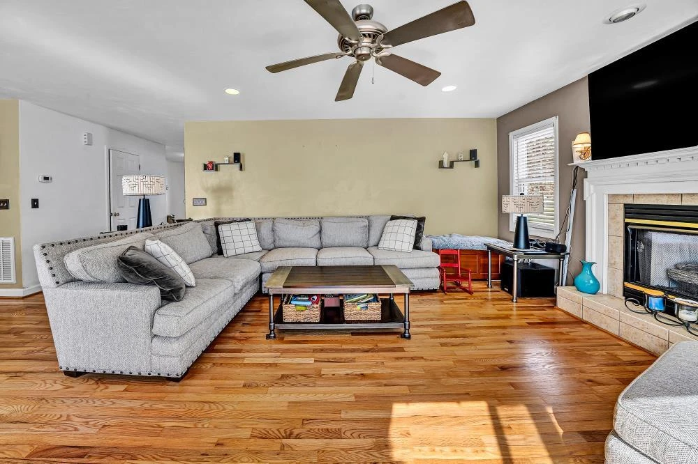 1744 High Gate LN - Photo 23