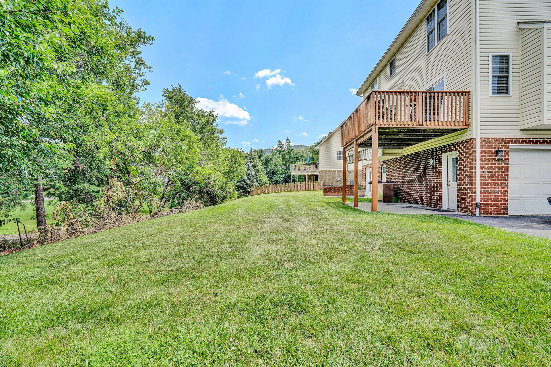 1744 High Gate LN - Photo 41