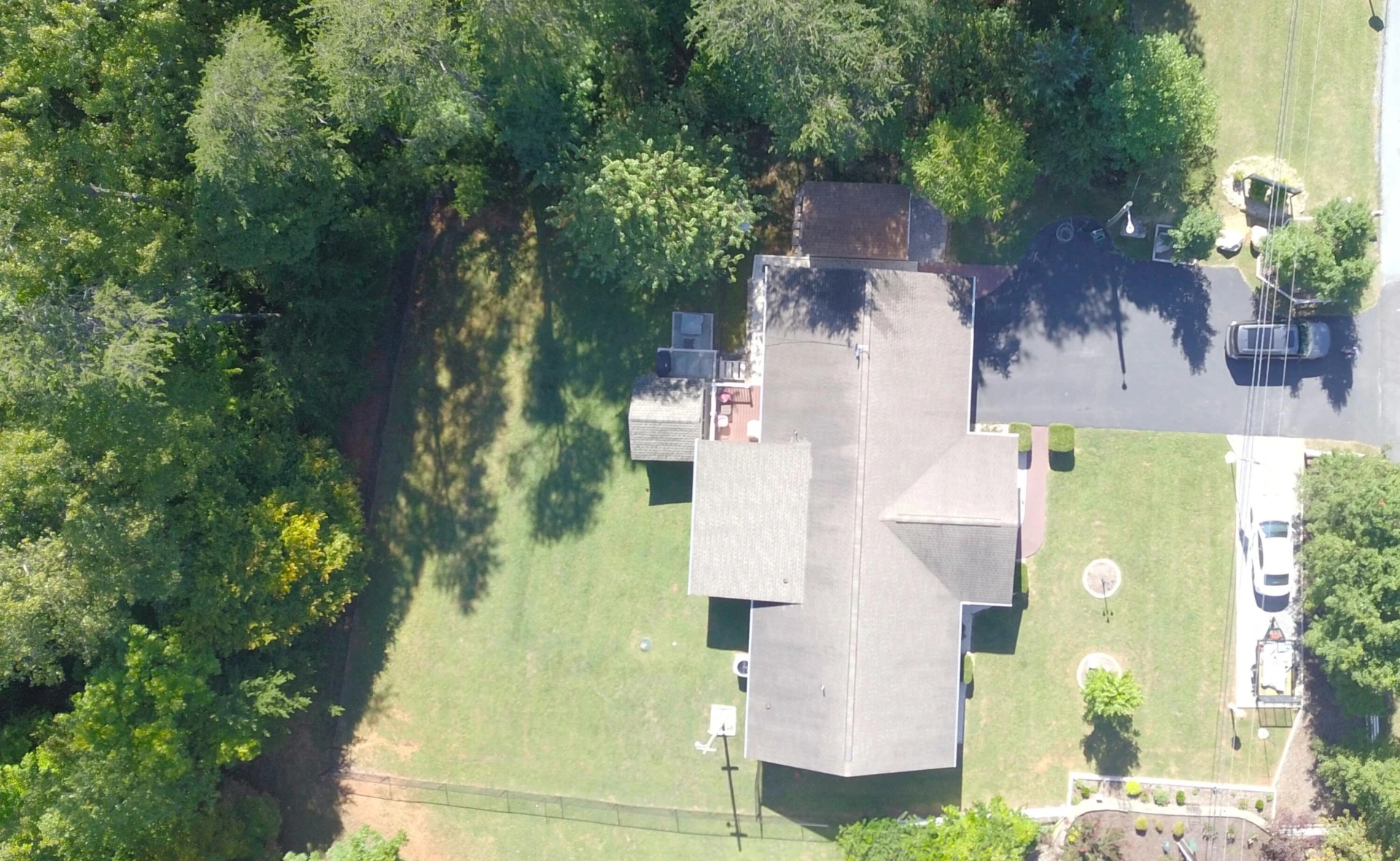 4828 Hardy RD - Photo 37