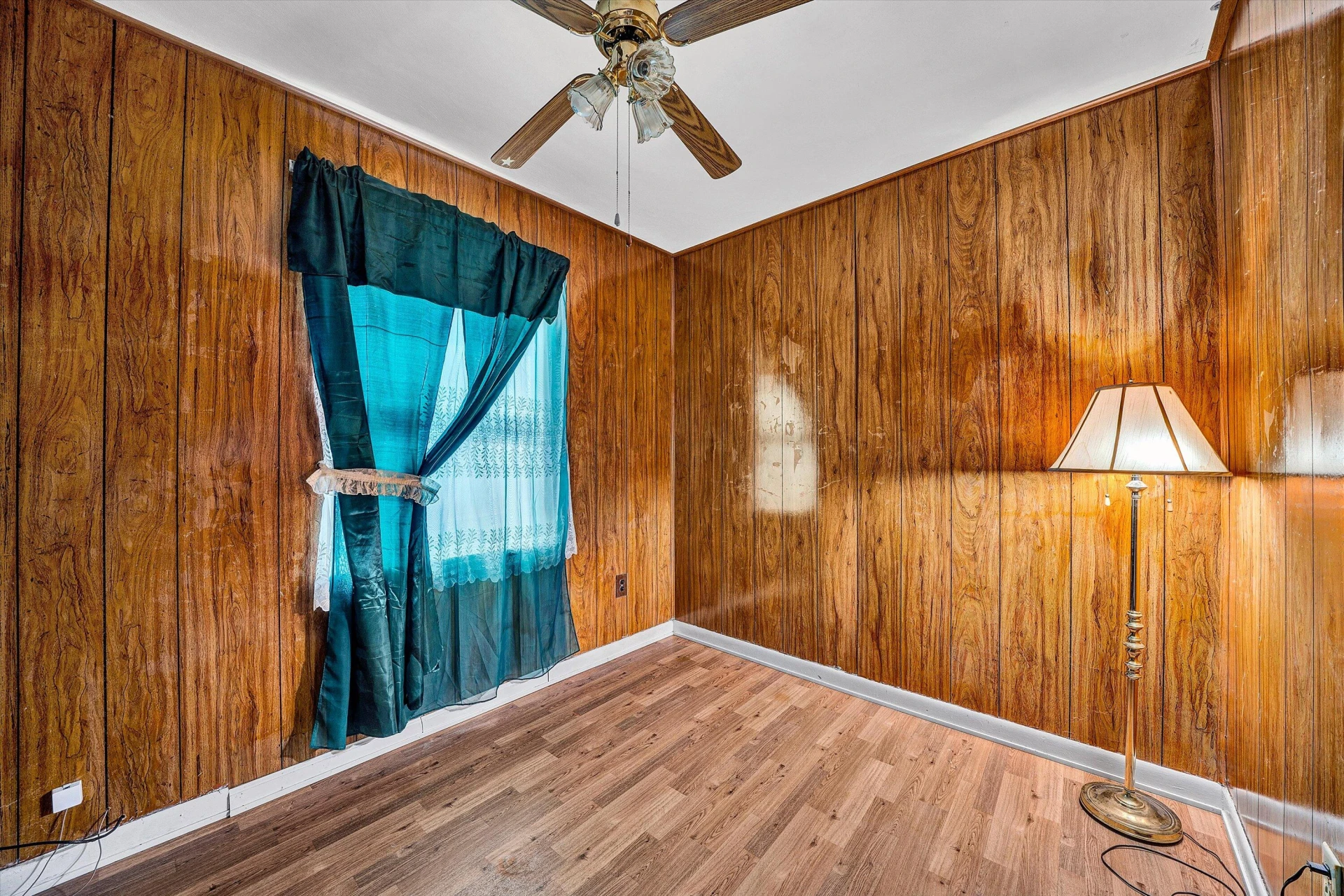1130 DEEPWOODS RD - Photo 16