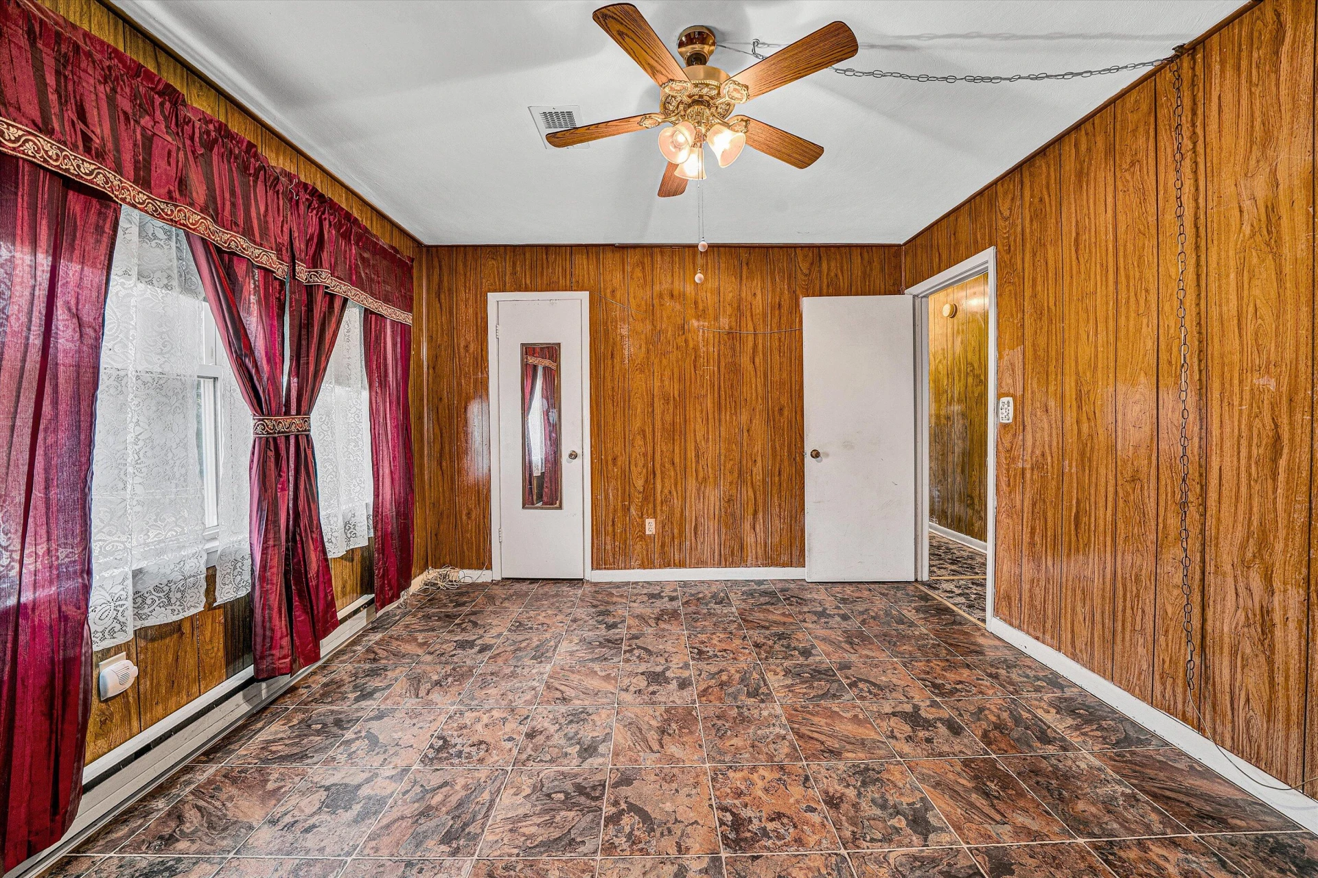 1130 DEEPWOODS RD - Photo 21