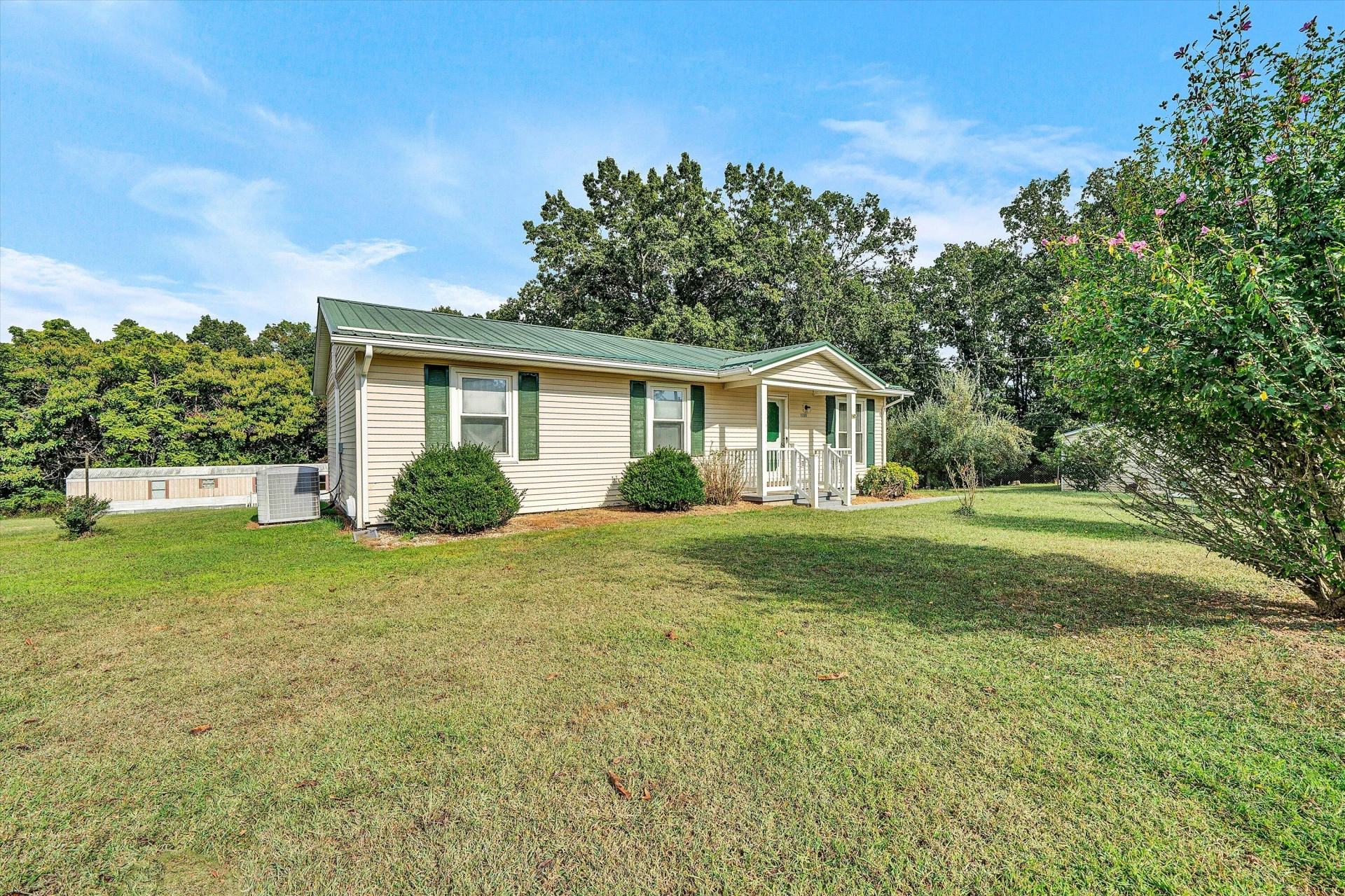1130 DEEPWOODS RD - Photo 23