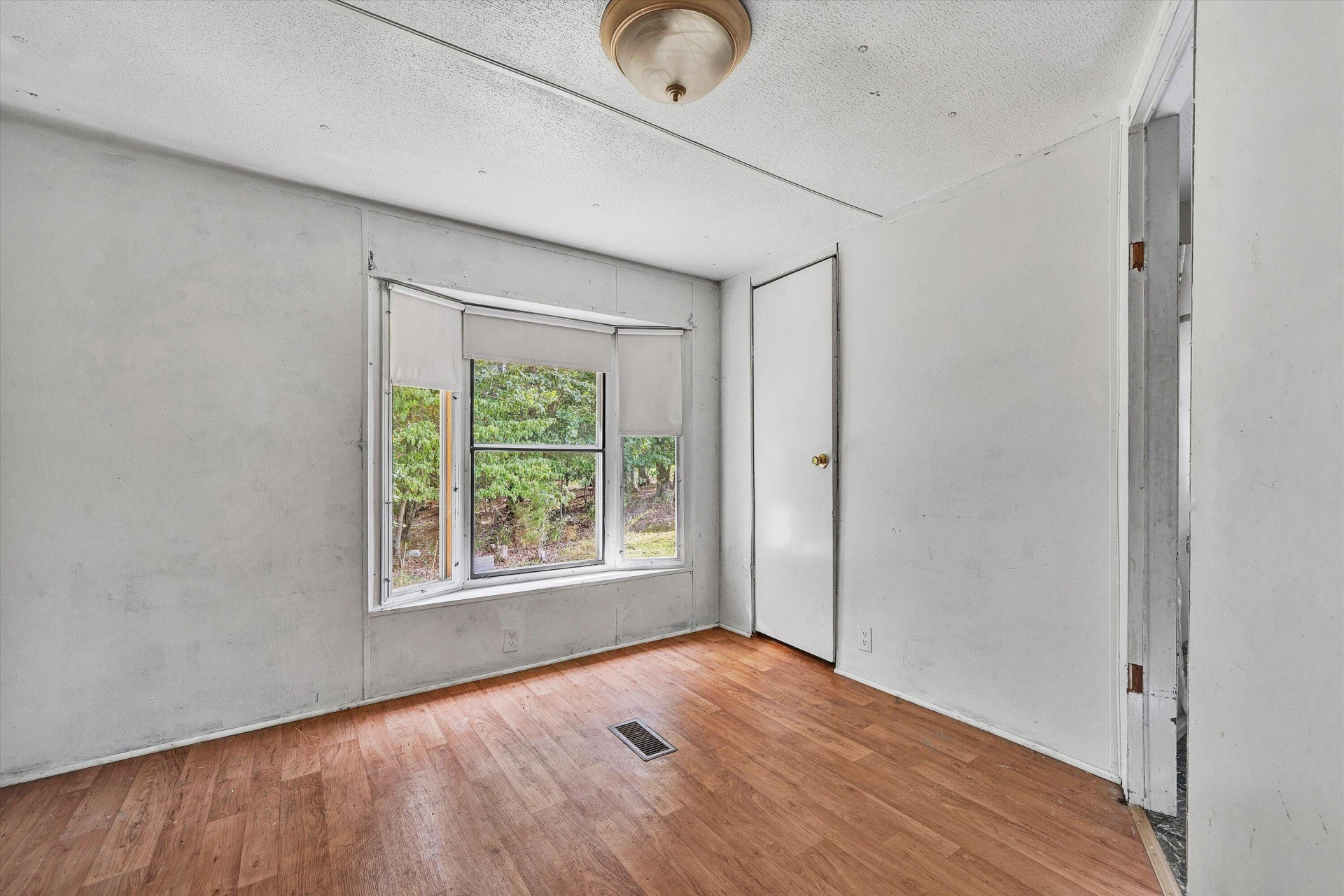 1130 DEEPWOODS RD - Photo 28