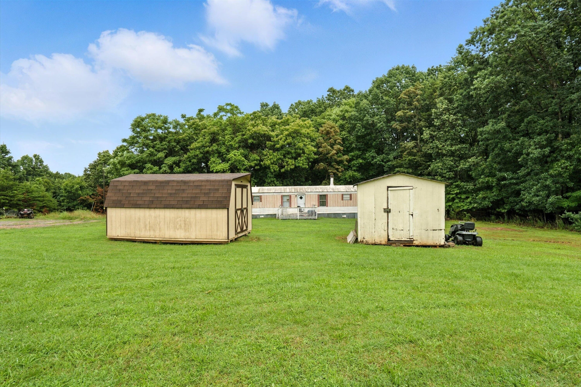 1130 DEEPWOODS RD - Photo 34