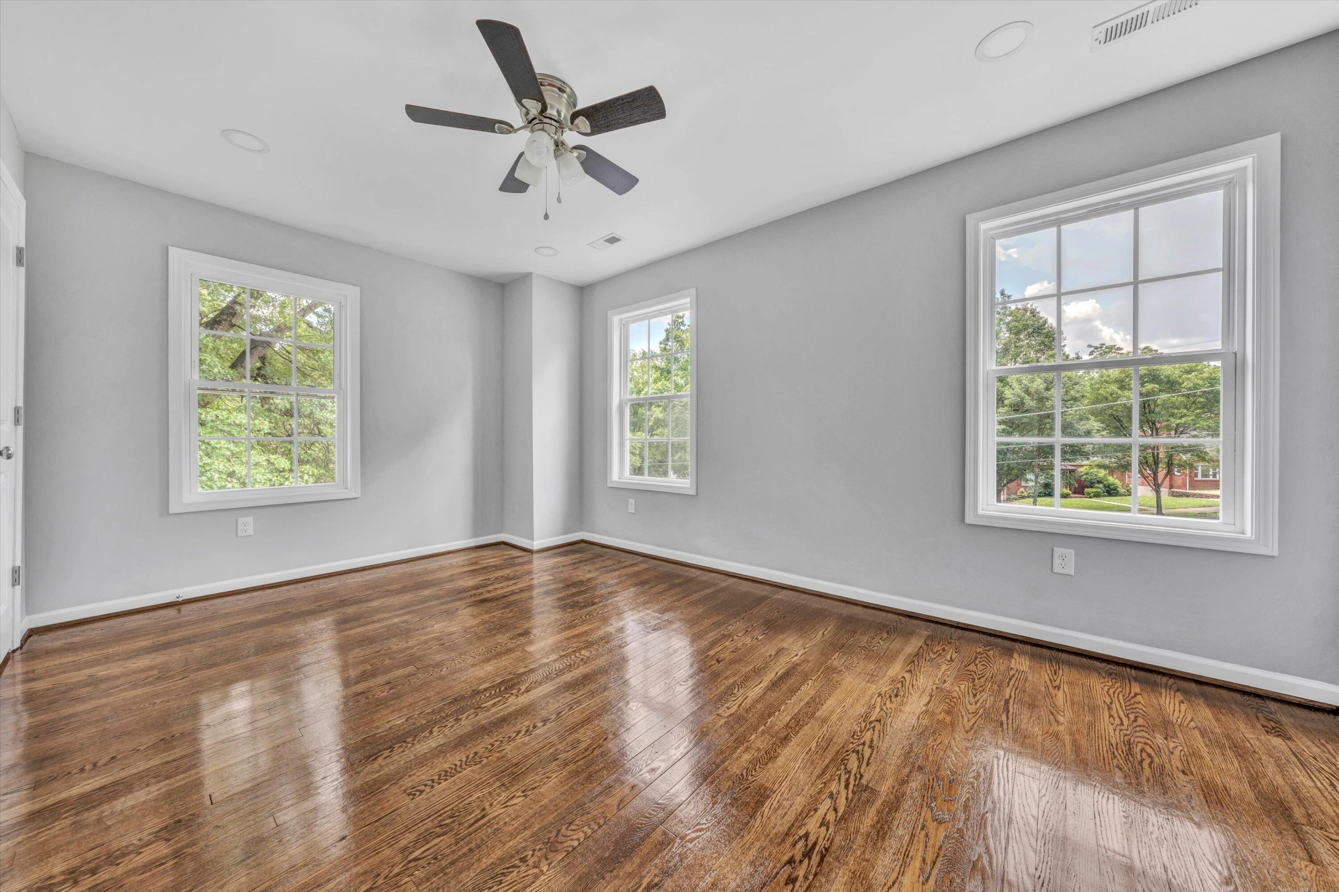 1923 Brandon AVE SW - Photo 22