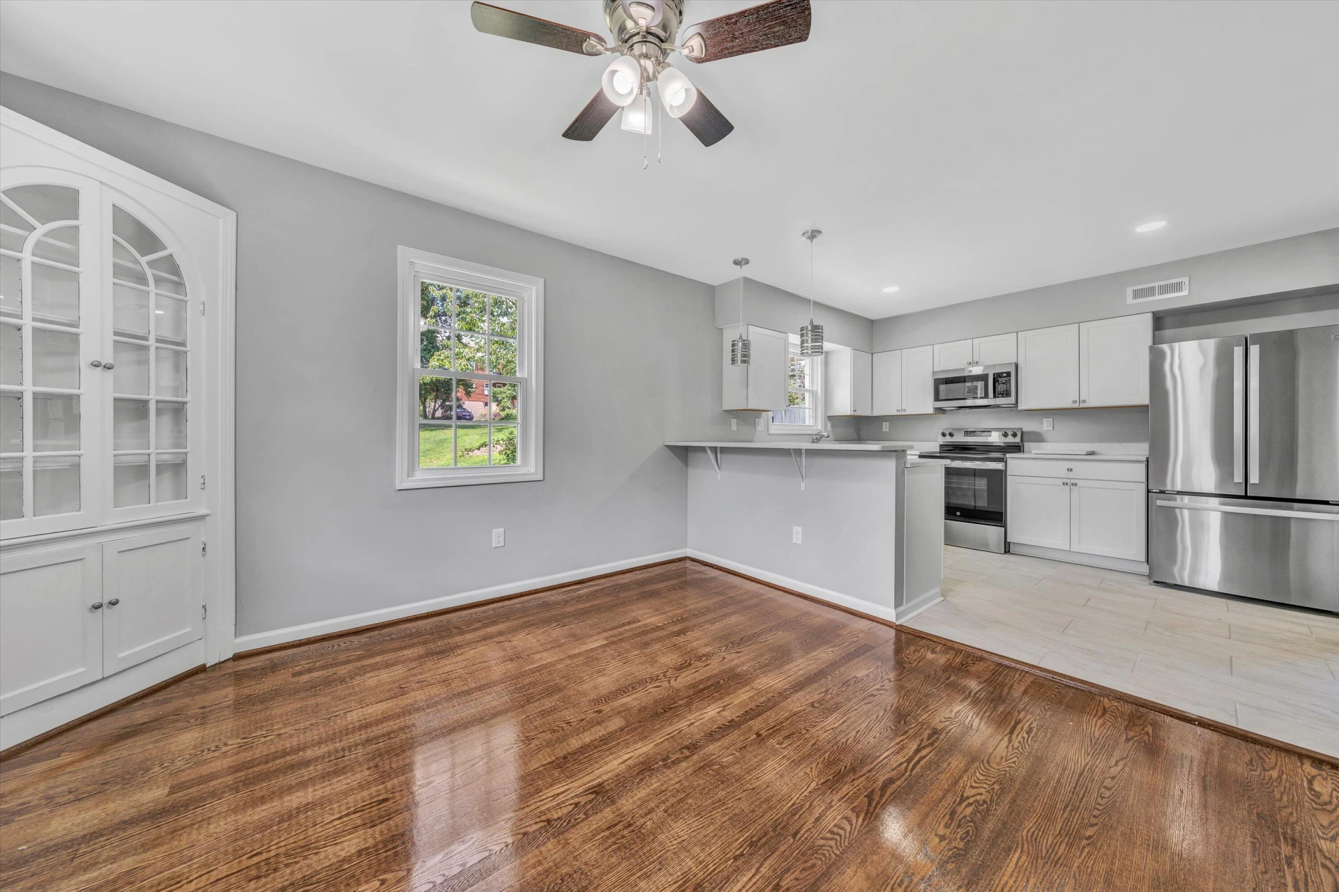 1923 Brandon AVE SW - Photo 9