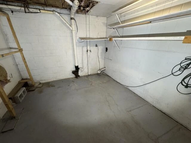1044 Stoney Mountain RD - Photo 24