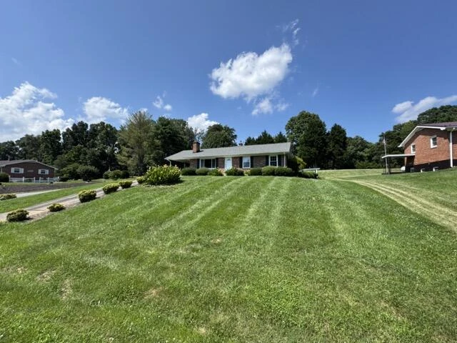 1044 Stoney Mountain RD - Photo 3
