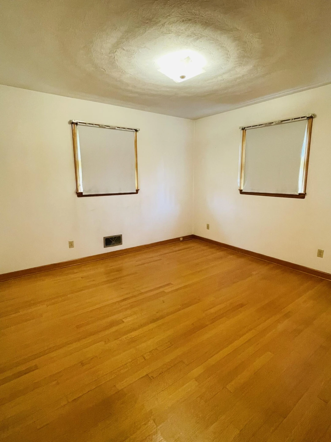 1156 Rosemont LN - Photo 28