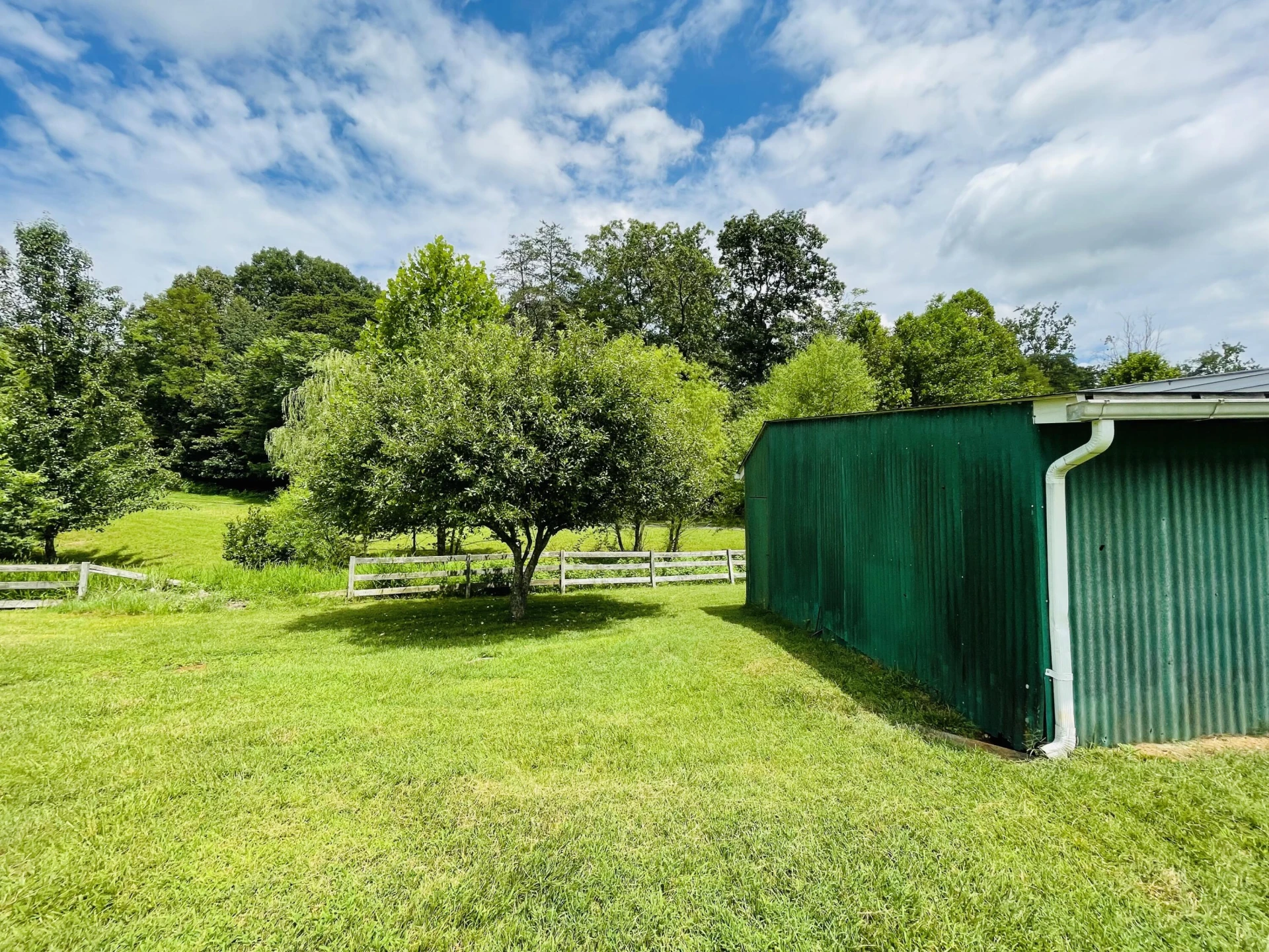 1156 Rosemont LN - Photo 41
