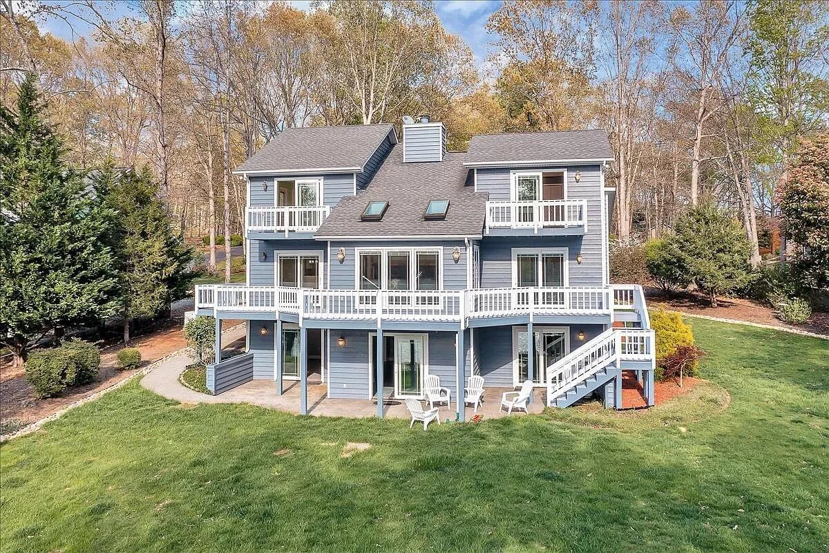 242 Beech DR