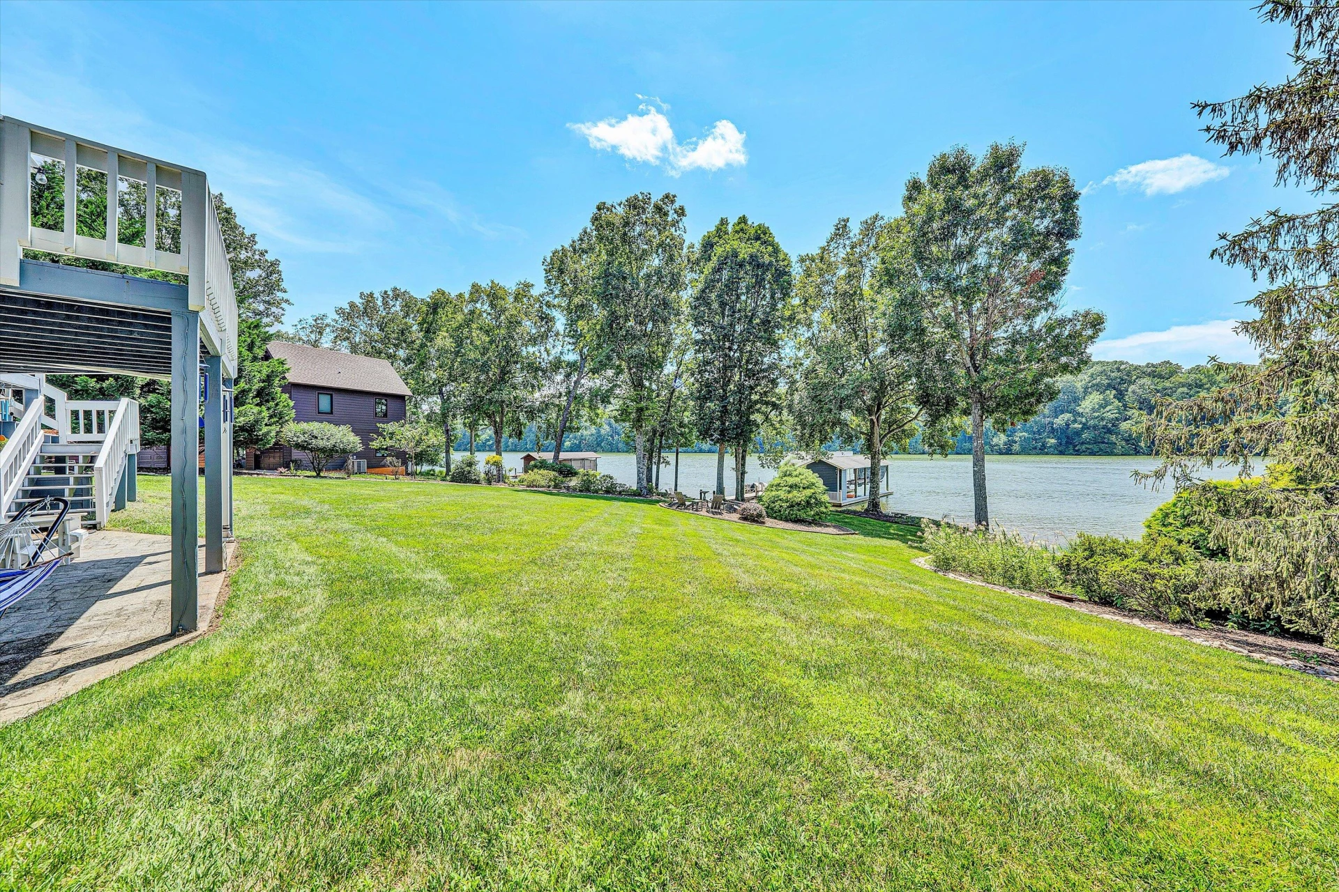 242 Beech DR - Photo 12