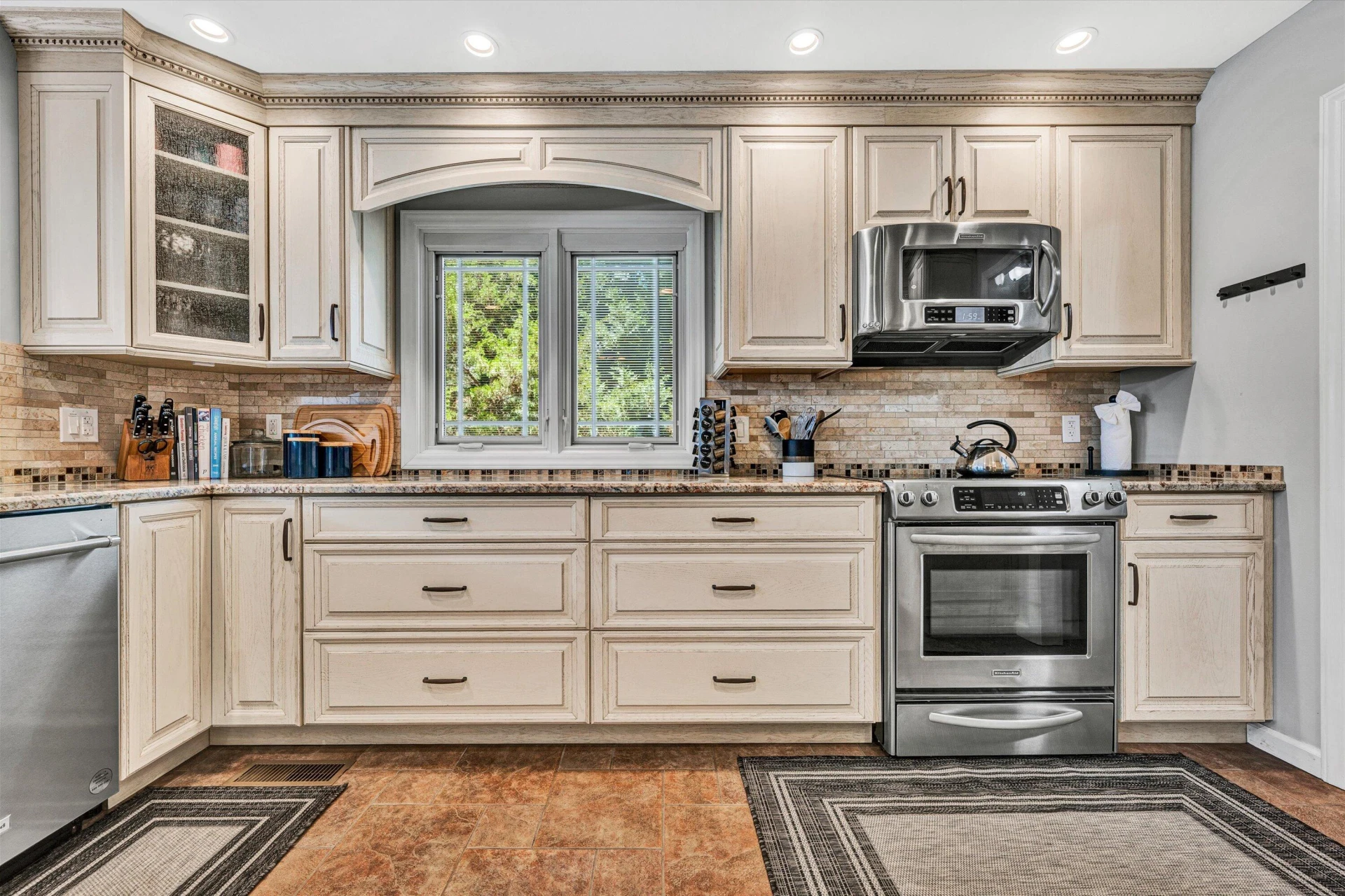 242 Beech DR - Photo 37