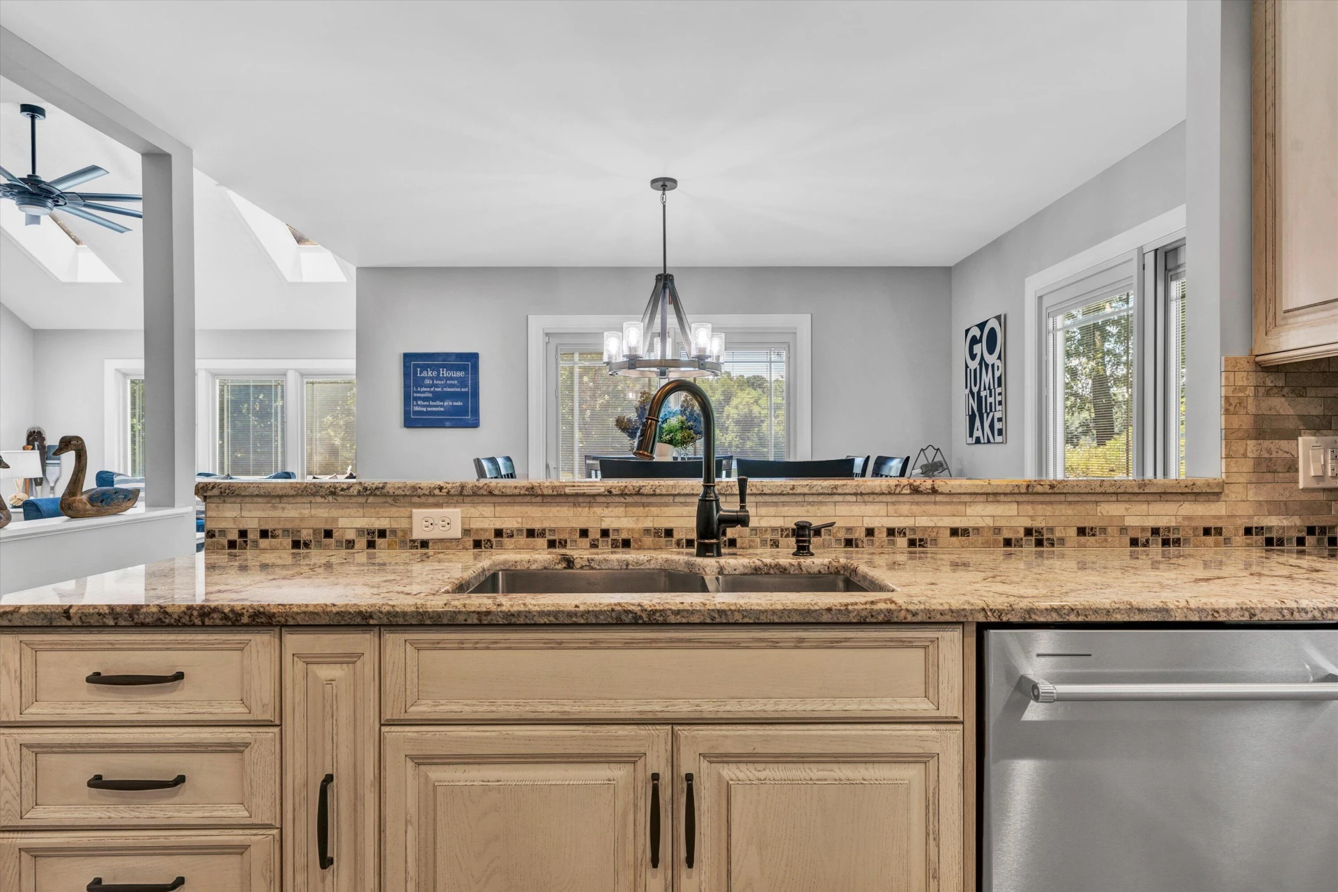 242 Beech DR - Photo 38