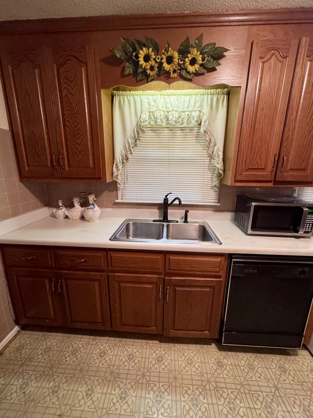 6714 Jasmine CIR - Photo 4