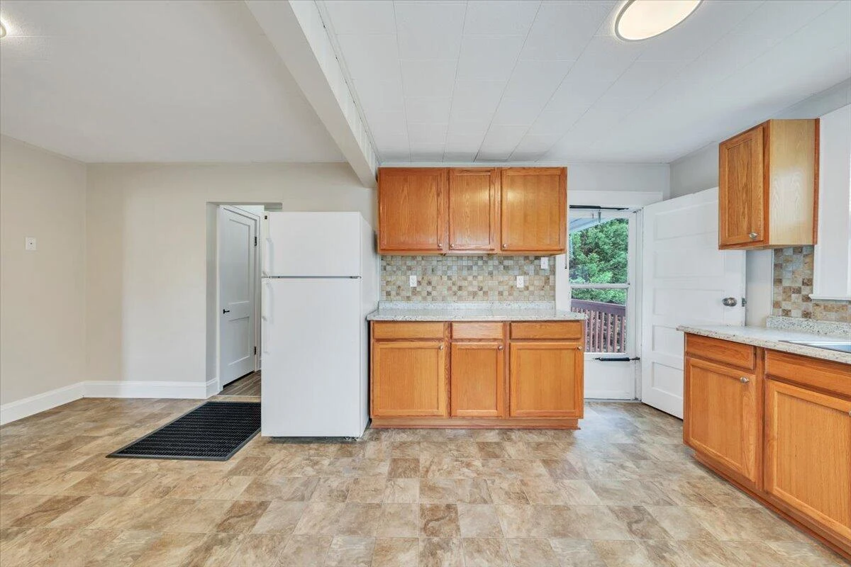 5024 MORWANDA ST NW - Photo 12