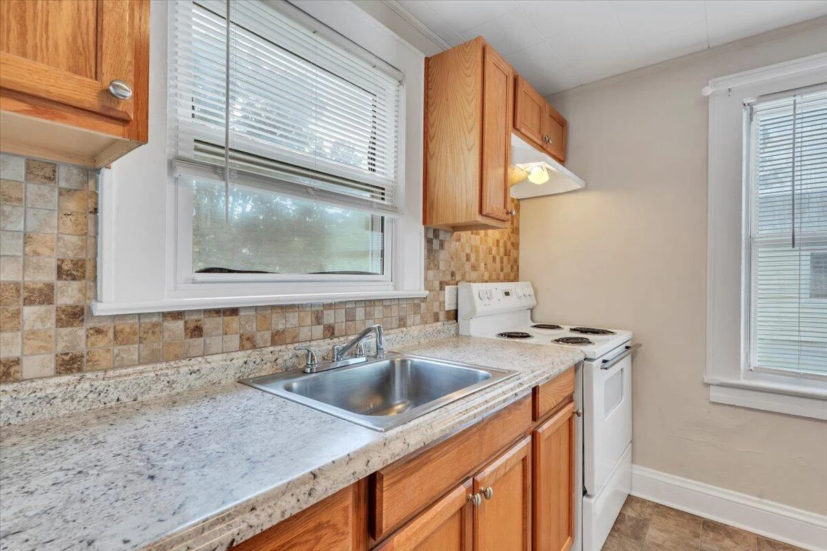 5024 MORWANDA ST NW - Photo 13