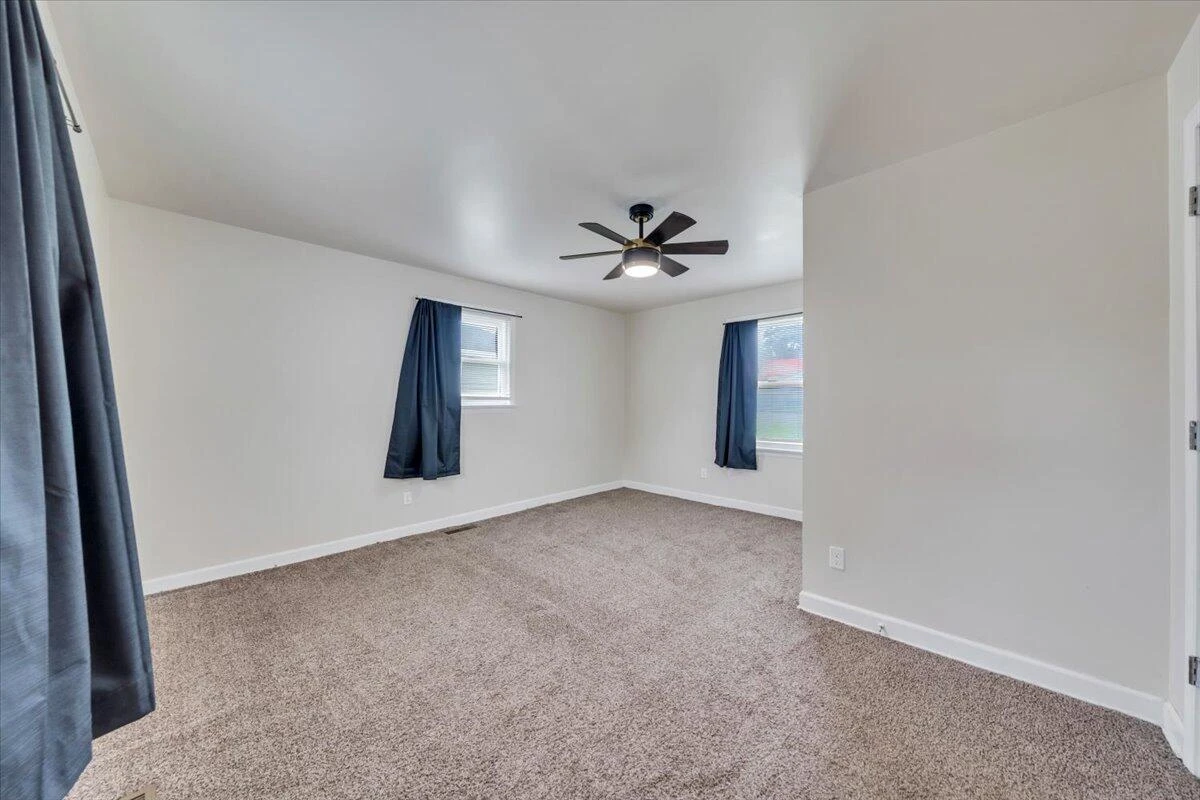 5024 MORWANDA ST NW - Photo 15
