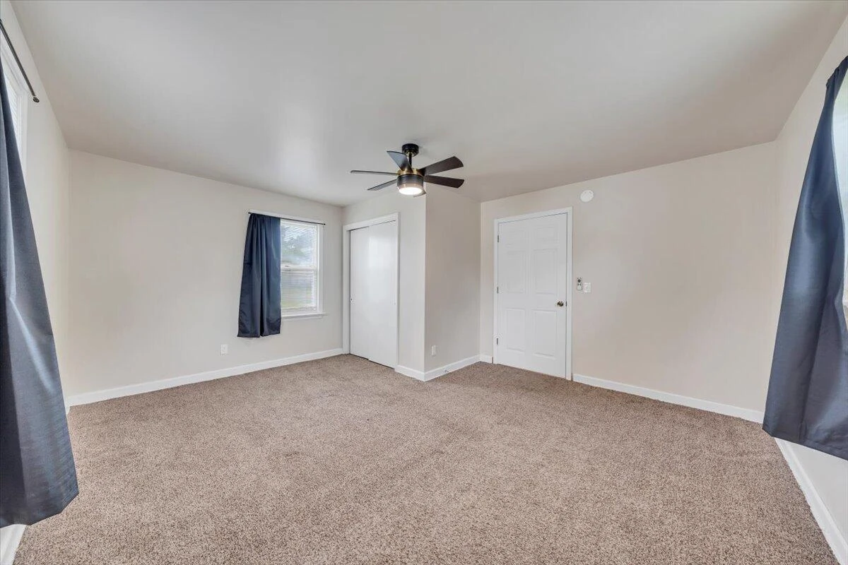 5024 MORWANDA ST NW - Photo 16