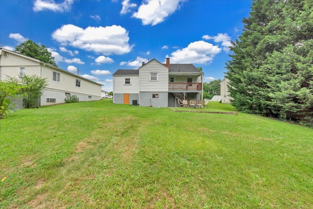 5024 MORWANDA ST NW - Photo 34