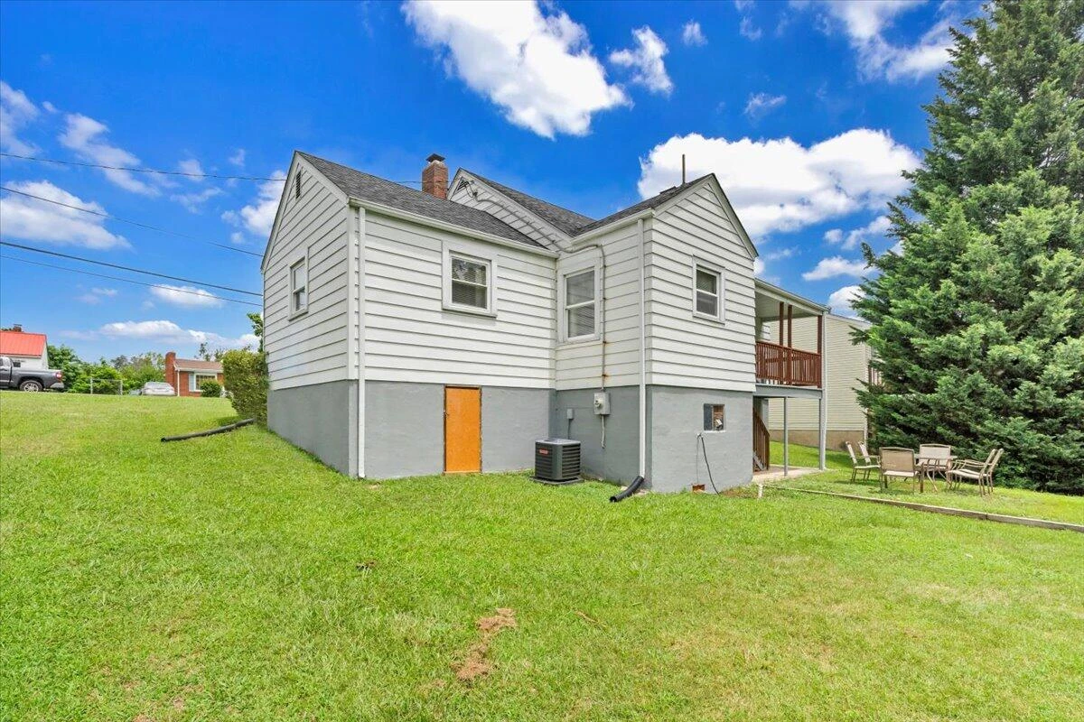 5024 MORWANDA ST NW - Photo 37