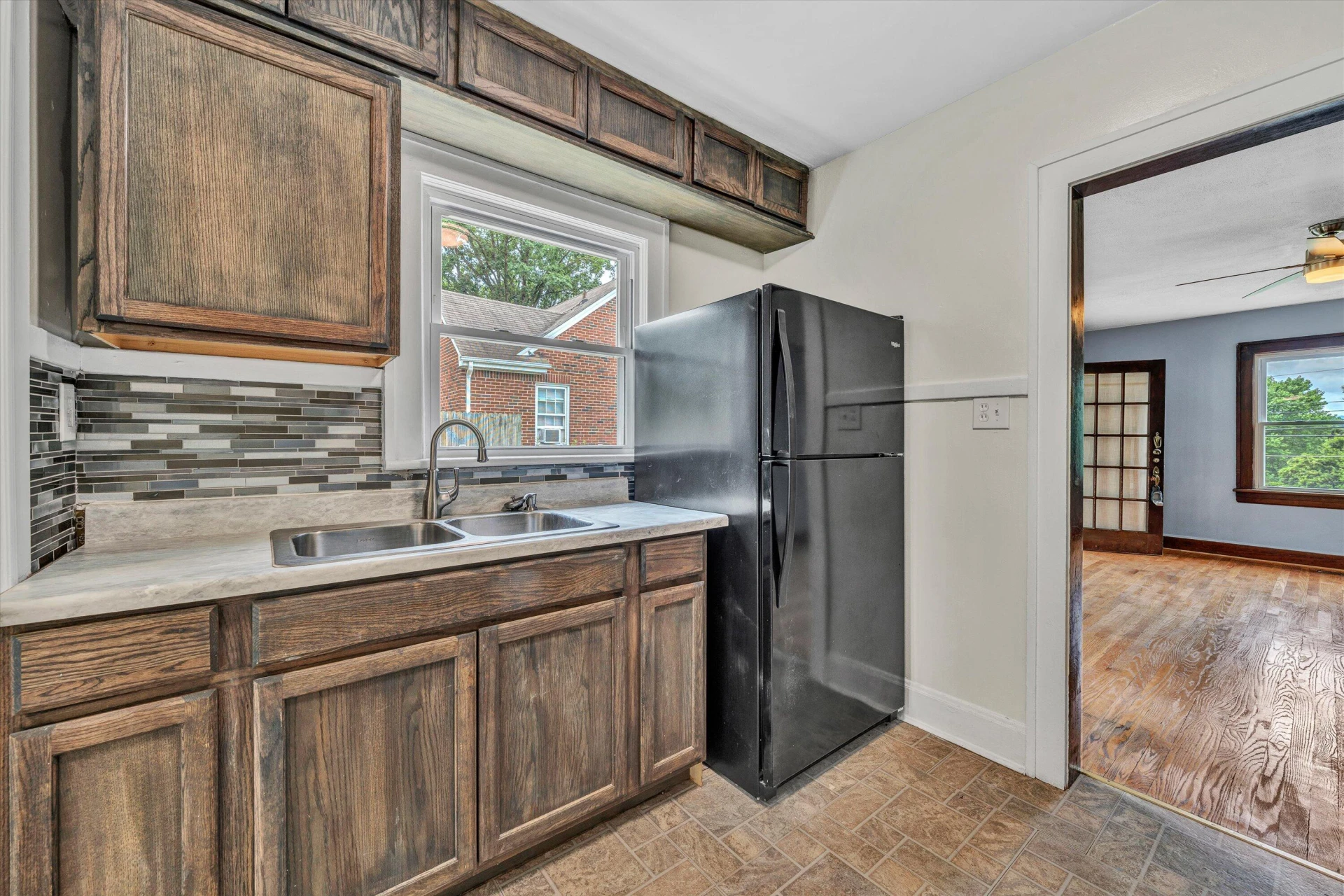 416 Dalewood AVE - Photo 10