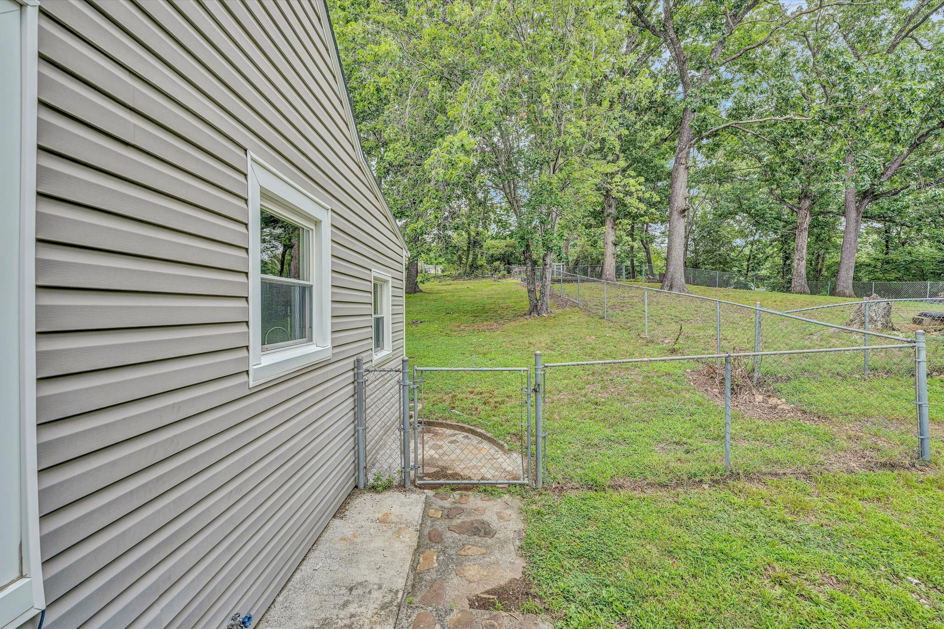 416 Dalewood AVE - Photo 30