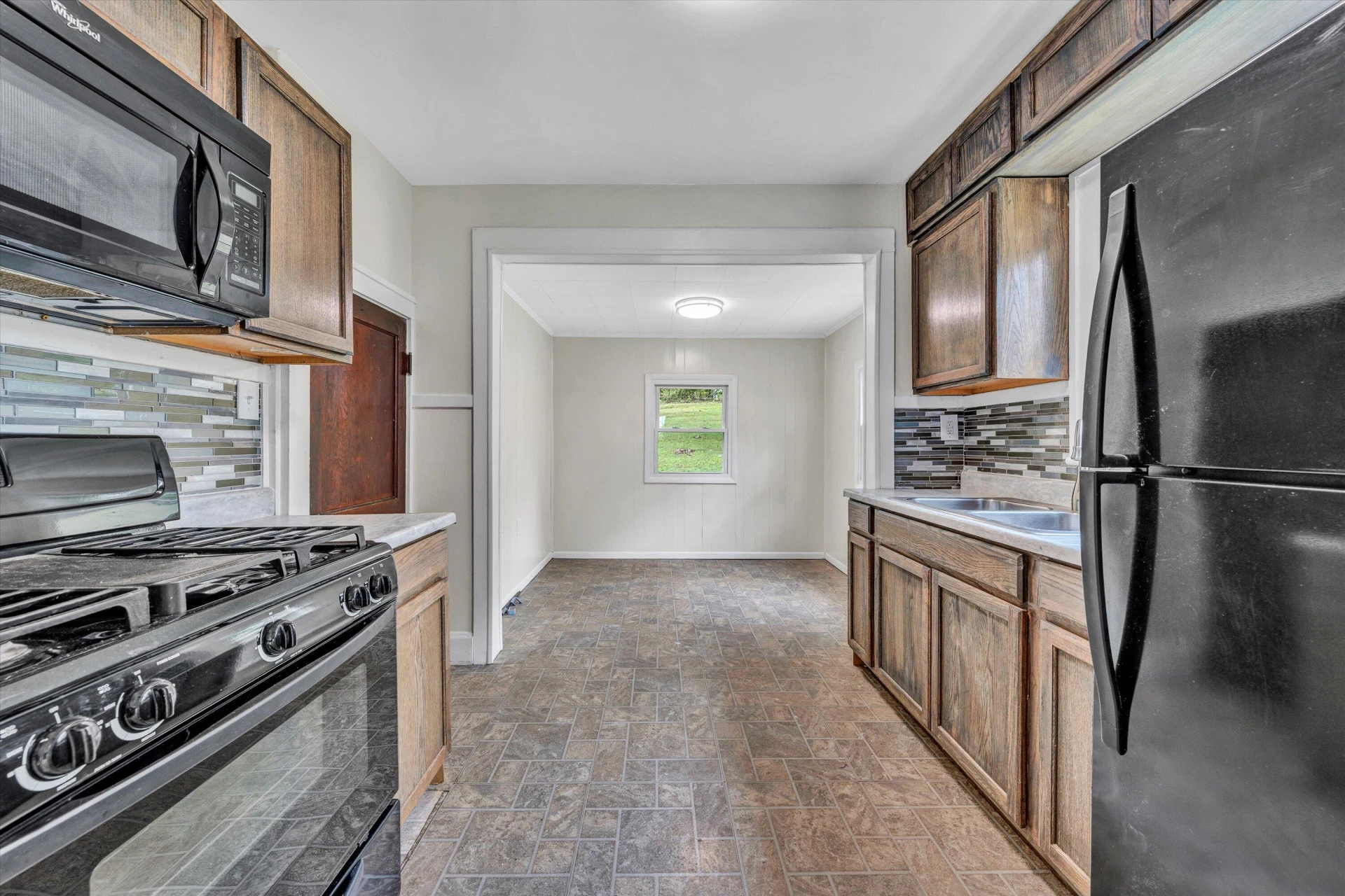 416 Dalewood AVE - Photo 8