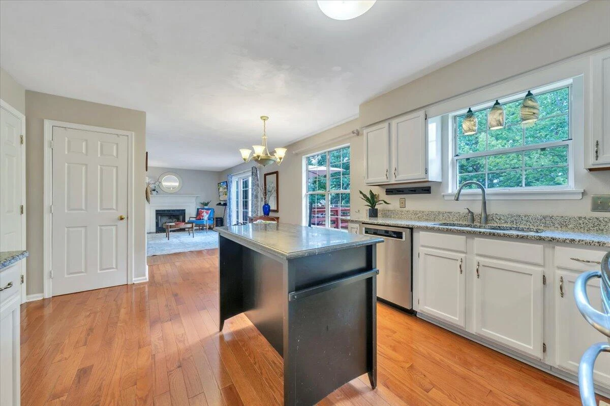 4723 Whipplewood DR - Photo 24