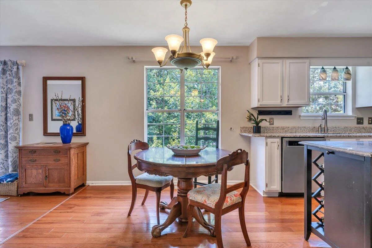 4723 Whipplewood DR - Photo 32
