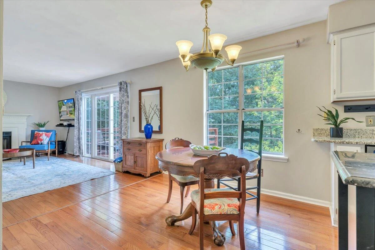 4723 Whipplewood DR - Photo 33