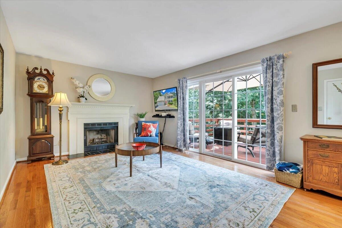 4723 Whipplewood DR - Photo 35