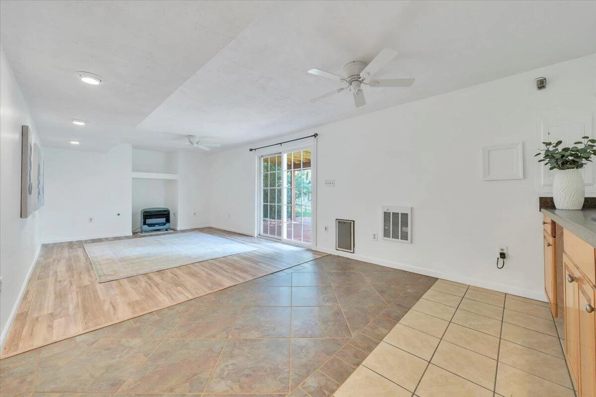 4723 Whipplewood DR - Photo 55