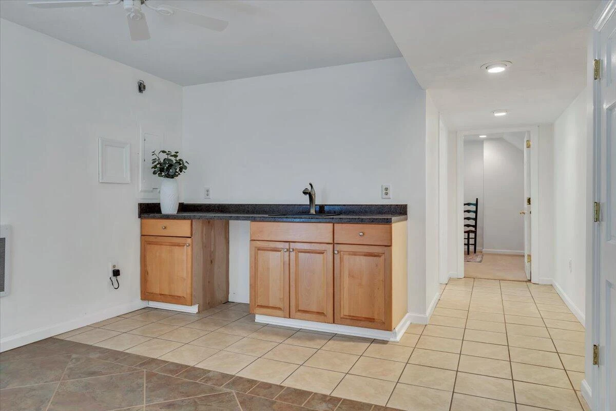 4723 Whipplewood DR - Photo 59