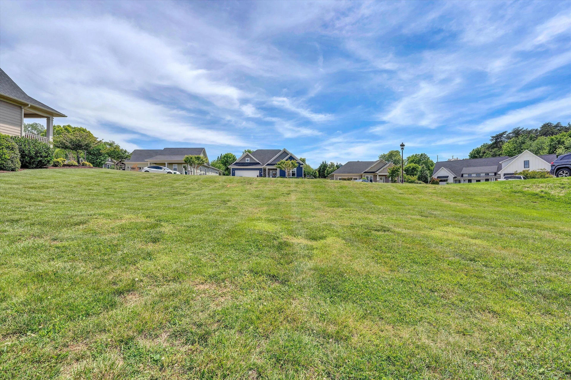 4409 Greenlace CIR SW - Photo 5