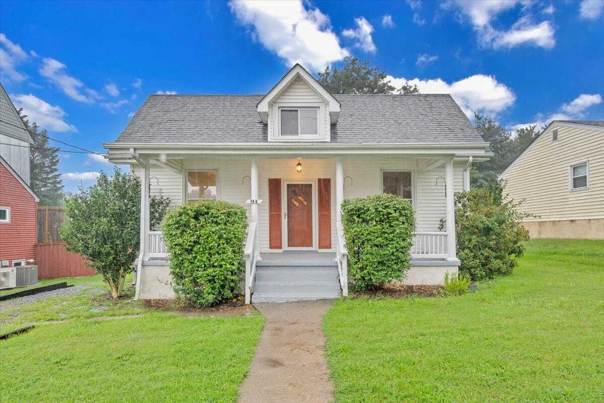 14 W Carrollton AVE