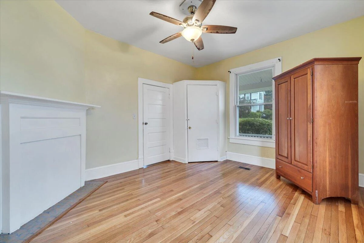 14 W Carrollton AVE - Photo 18