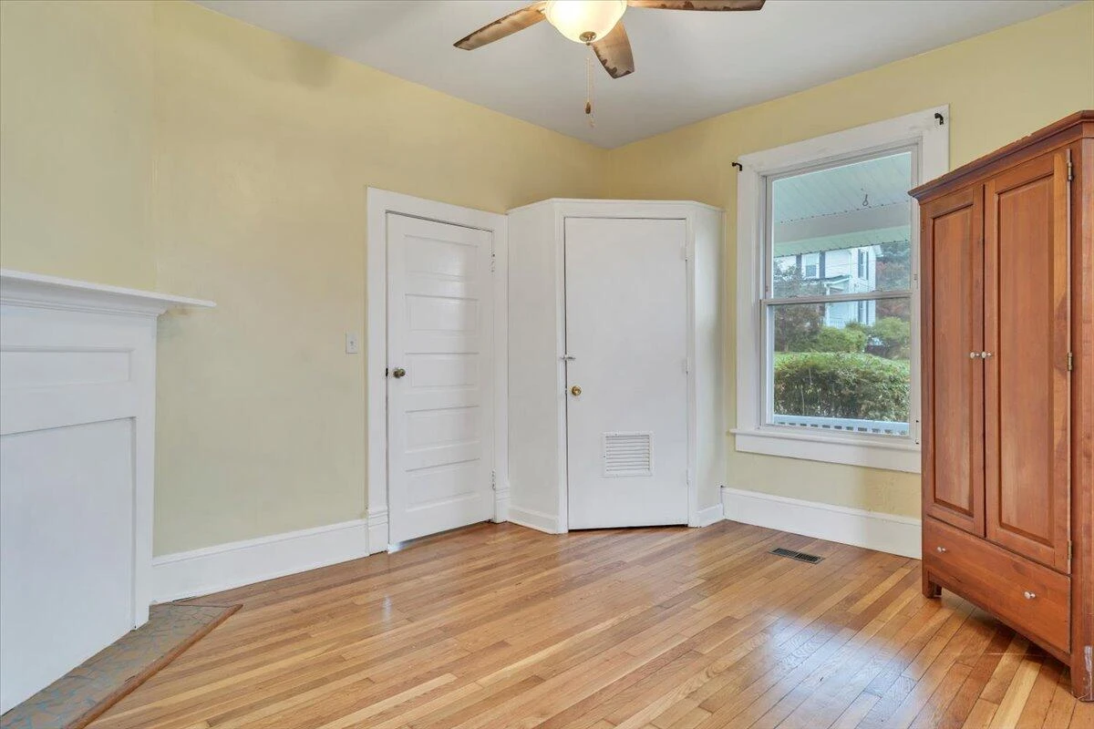 14 W Carrollton AVE - Photo 19