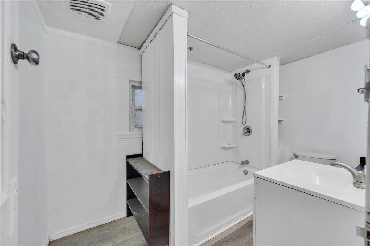 14 W Carrollton AVE - Photo 20