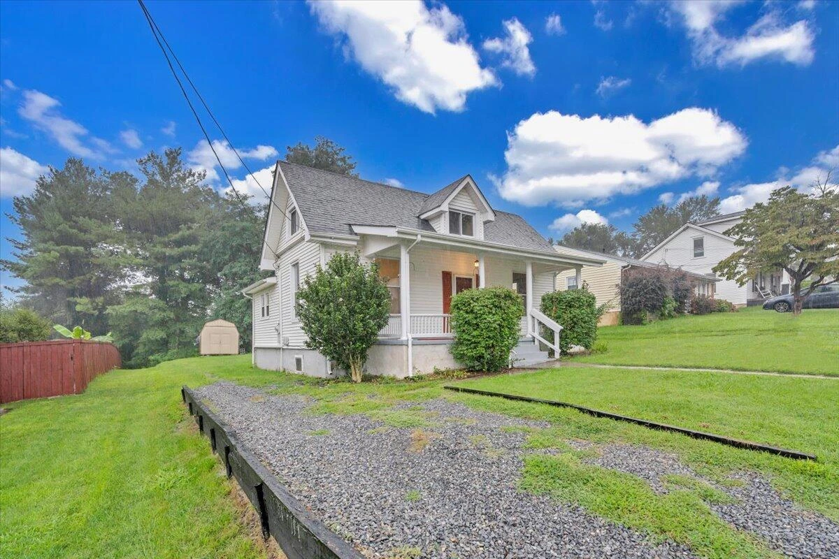14 W Carrollton AVE - Photo 45