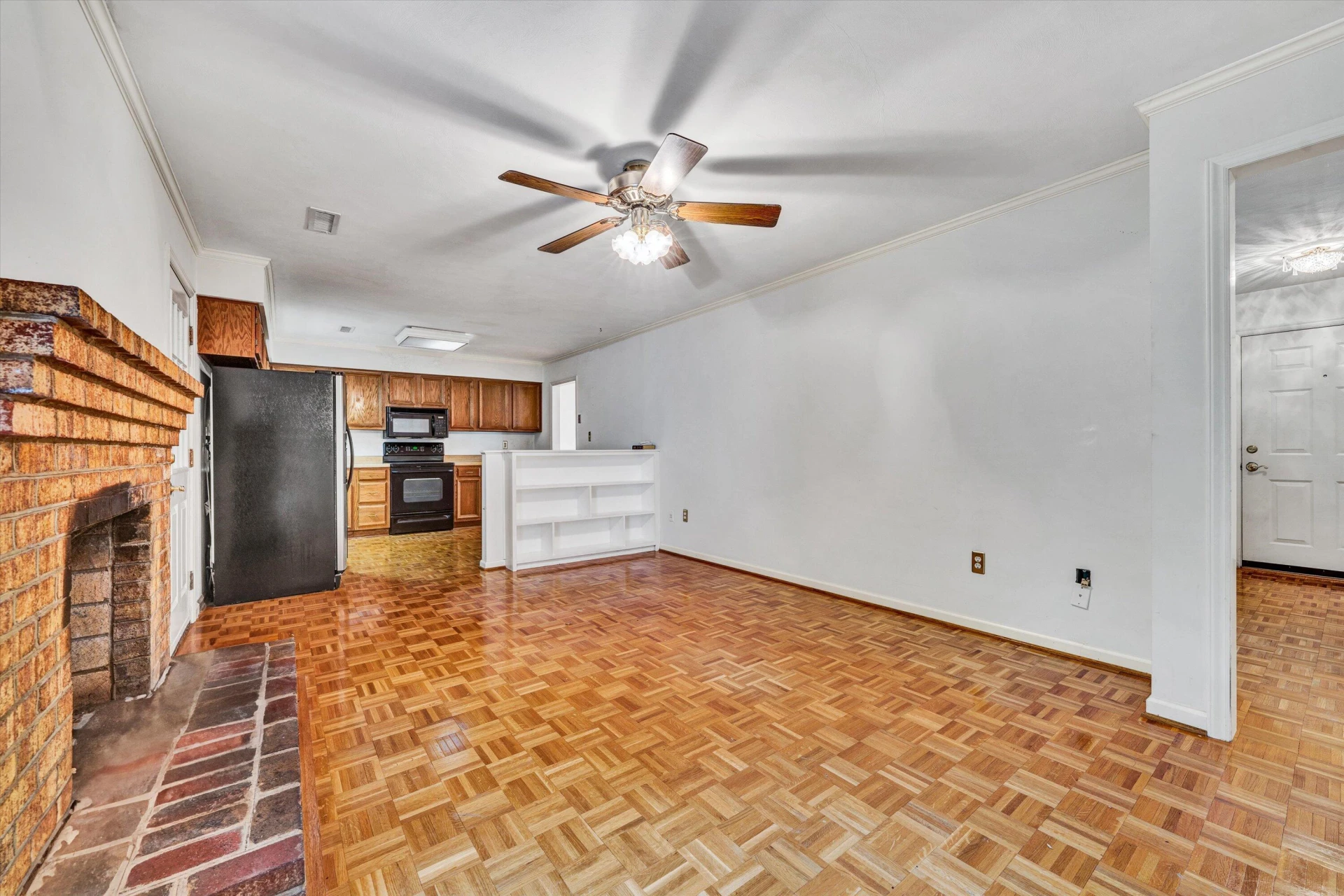 221 Spring Grove DR - Photo 13