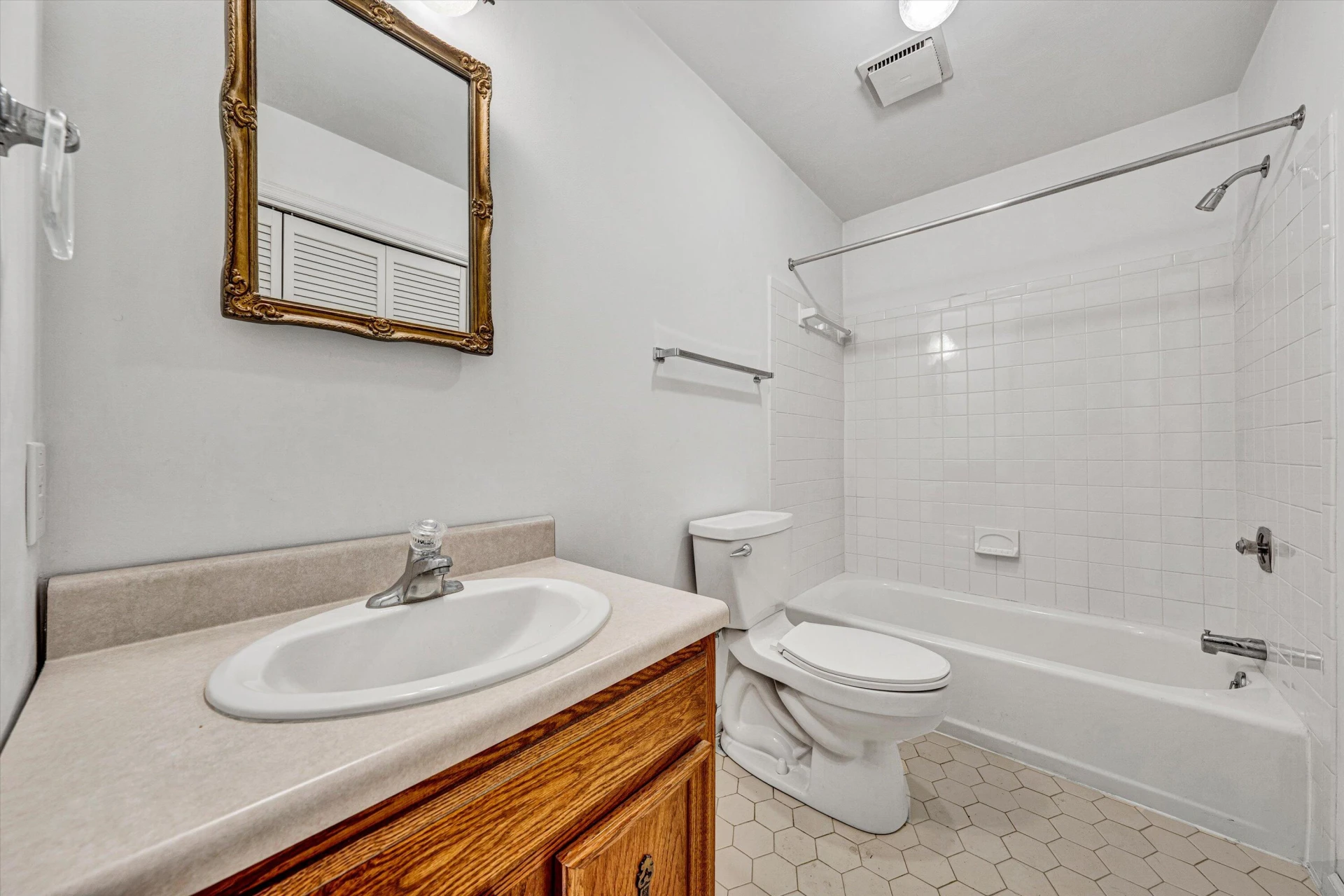 221 Spring Grove DR - Photo 14
