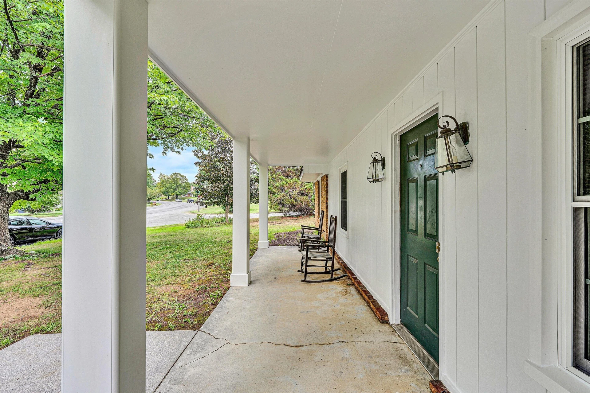 221 Spring Grove DR - Photo 23