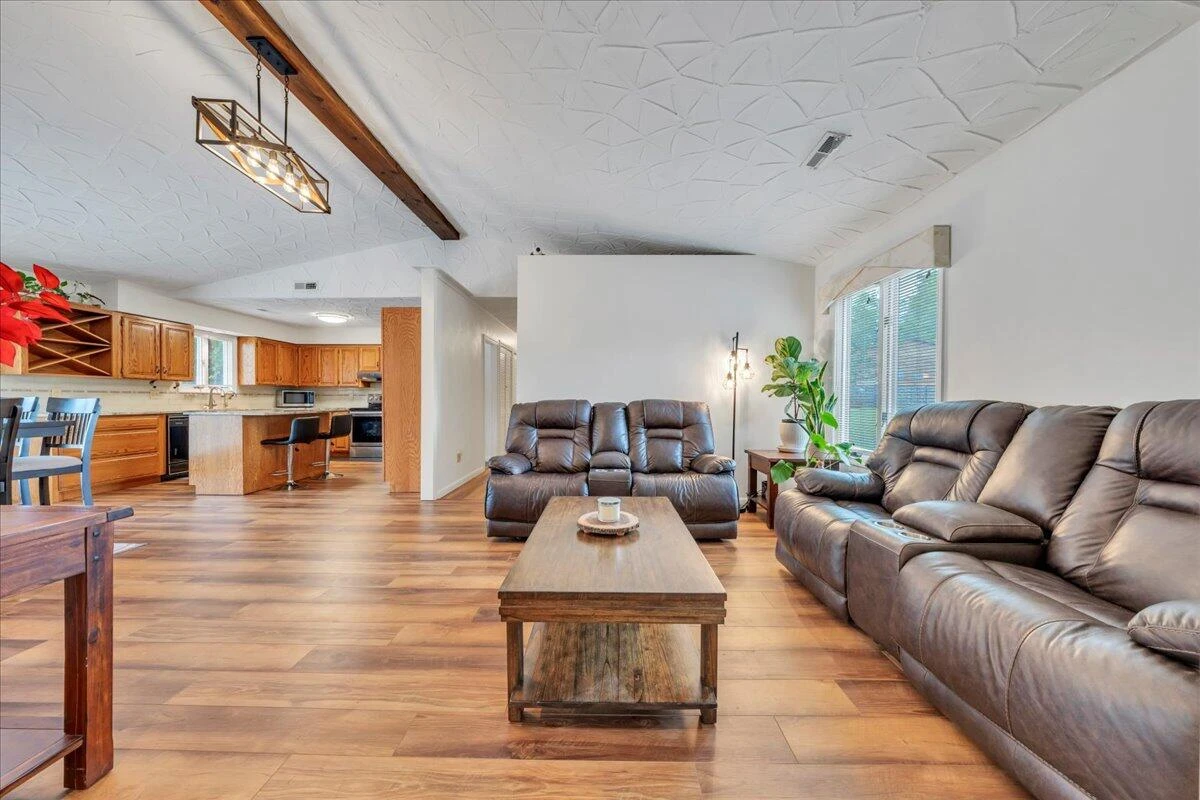 6720 Albert RD - Photo 11