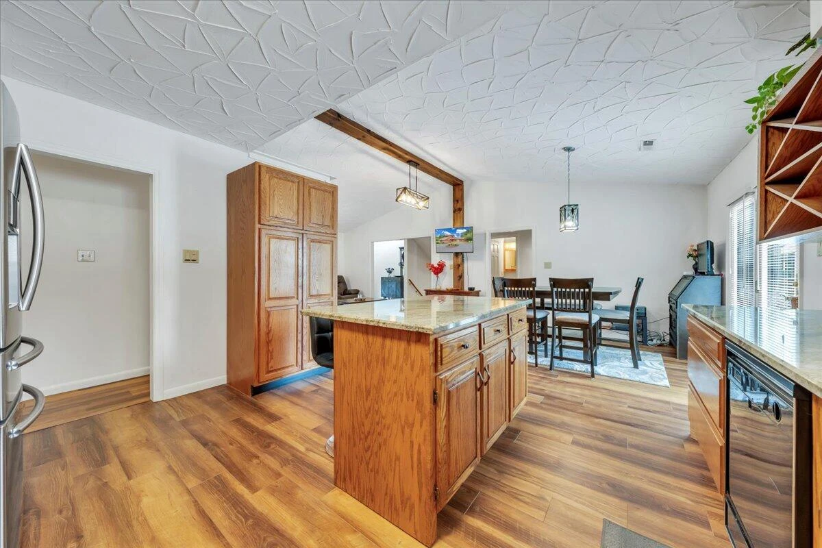 6720 Albert RD - Photo 15