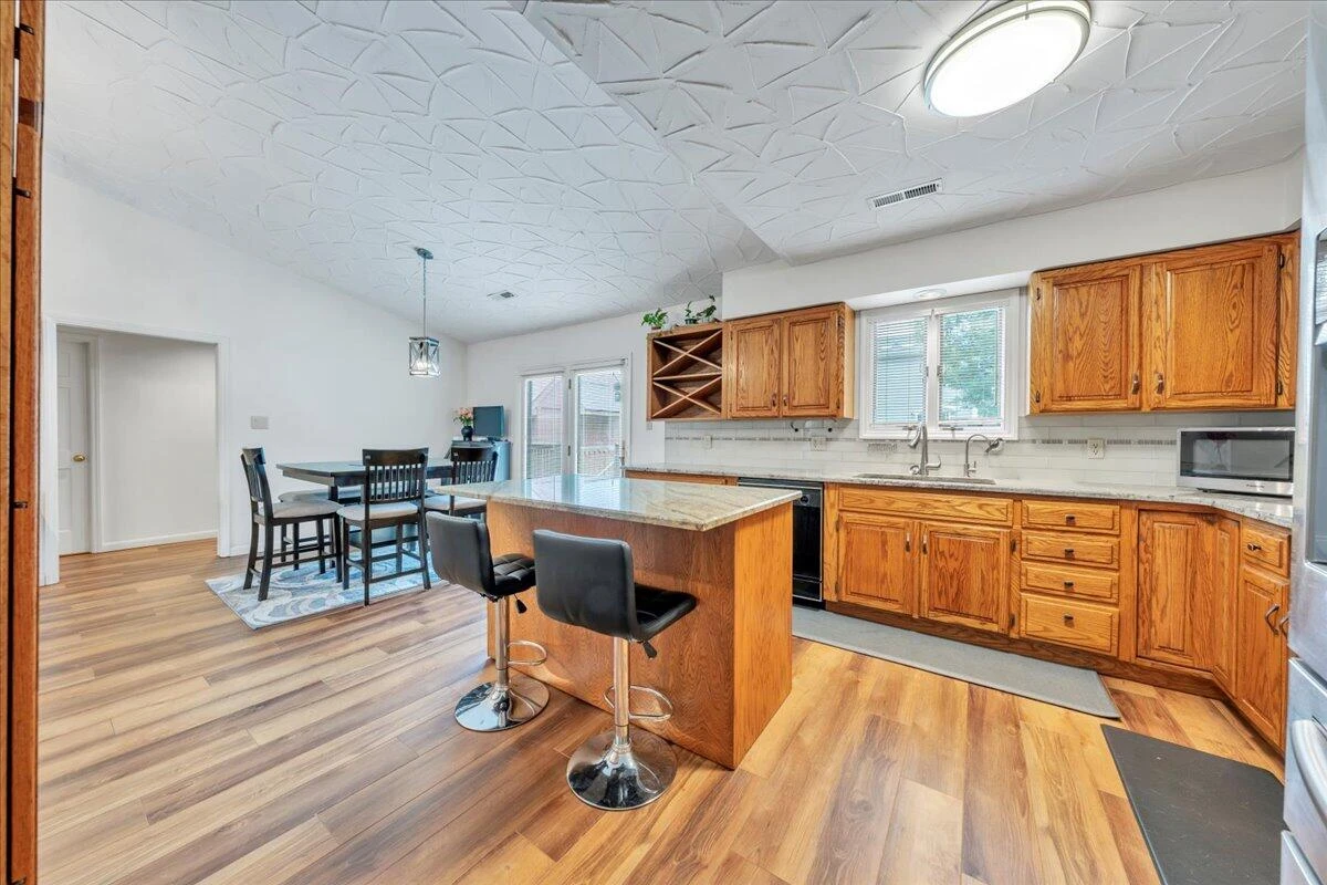6720 Albert RD - Photo 16