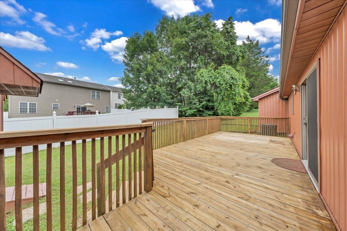 6720 Albert RD - Photo 35