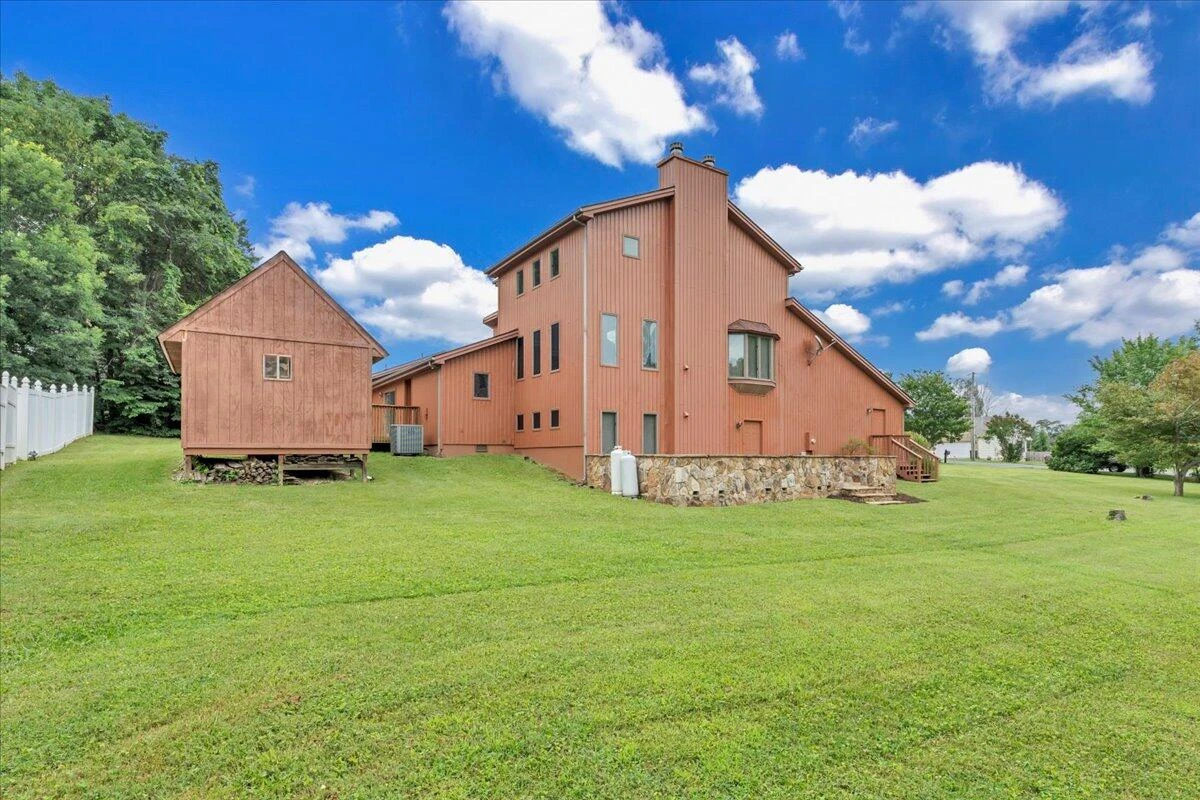 6720 Albert RD - Photo 40