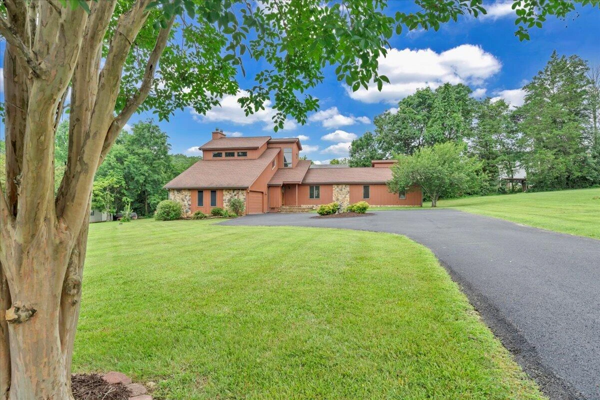 6720 Albert RD - Photo 46